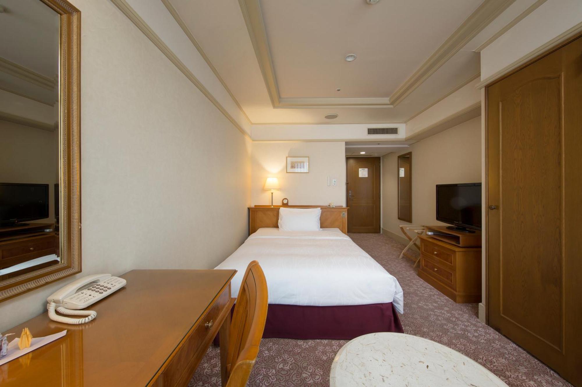 Hotel Nikko Princess Kyoto Luaran gambar